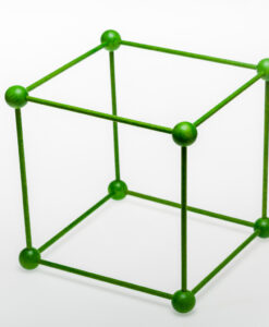 Hexaedro  para montar. Fabricado en madera y pintado con tinte natural de color verde. Tamaño 20 cm